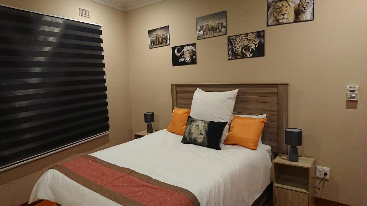 Svh Bush Lodge Marloth Park Esterno foto